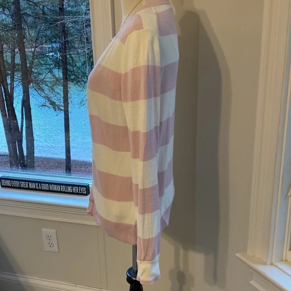 GAP LS Cardigan Sweater, Like New - Picture 4 of 7